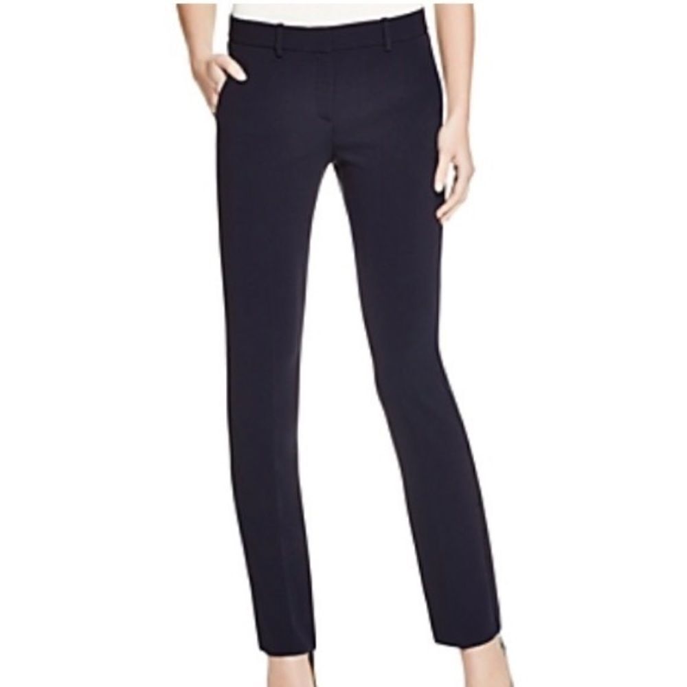 Women's Theory 'Izelle B' Crepe Trousers, Size 6 - Blue